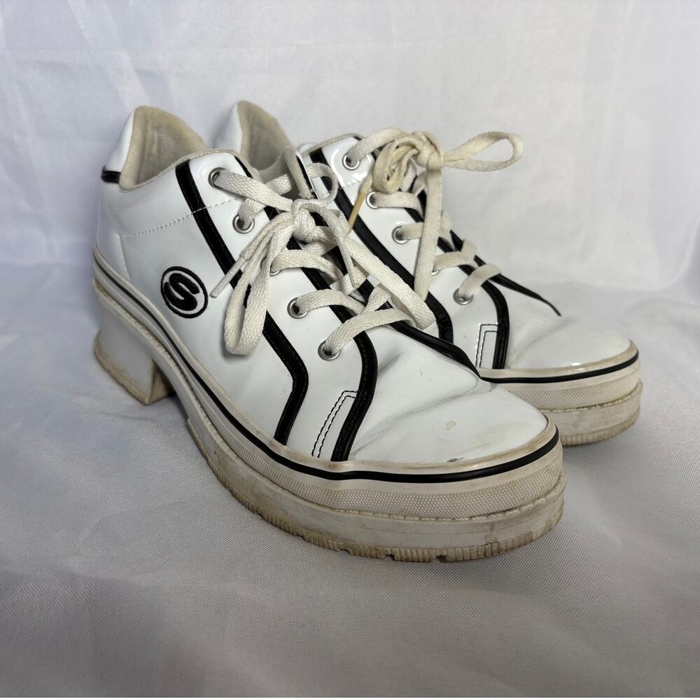 Skechers Heartbeats Loud Heeled Sneakers Women's size 8
